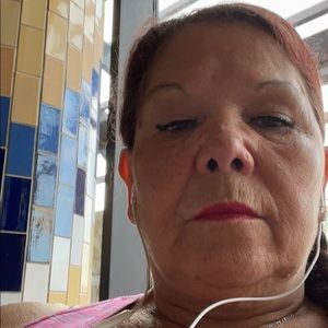 Meet your Posher, Sylvia